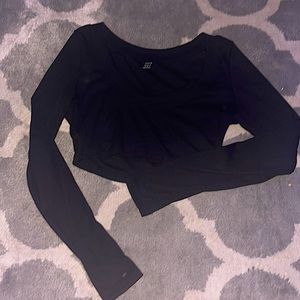 crop top black shirt